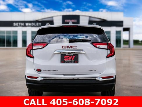 Certified 2024 GMC Terrain SLT AWD/4WD image 64