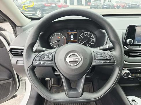 Used 2023 Nissan Altima 2.5 S FWD image 15