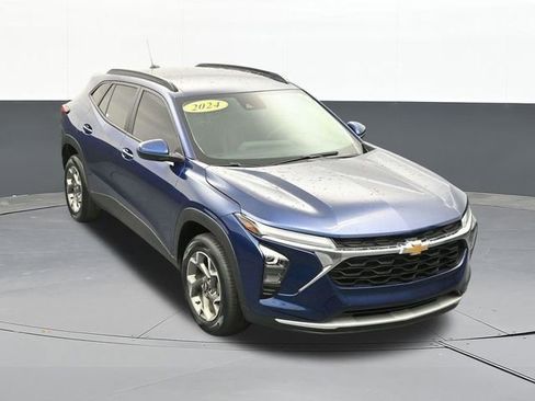 Used 2024 Chevrolet Trax LT w/ Driver Confidence Package image 64