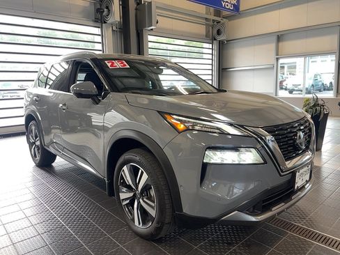 Used 2023 Nissan Rogue SL w/ SL Premium Package image 1