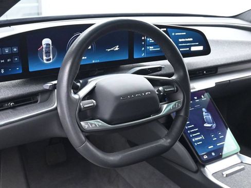 Used 2024 Lucid Air Touring AWD/4WD image 24