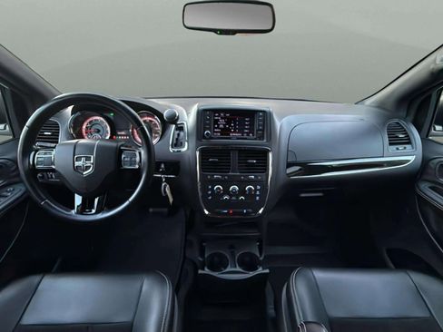 Used 2018 Dodge Grand Caravan SXT w/ Blacktop Package image 23