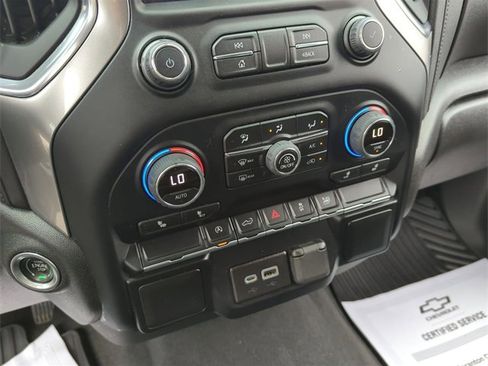 Certified 2022 Chevrolet Silverado 1500 LT image 17