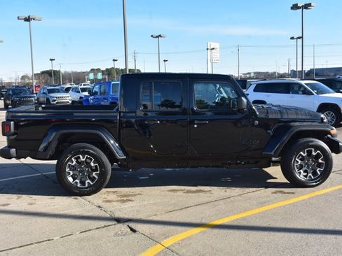 New 2026 Jeep Gladiator Sport image 4
