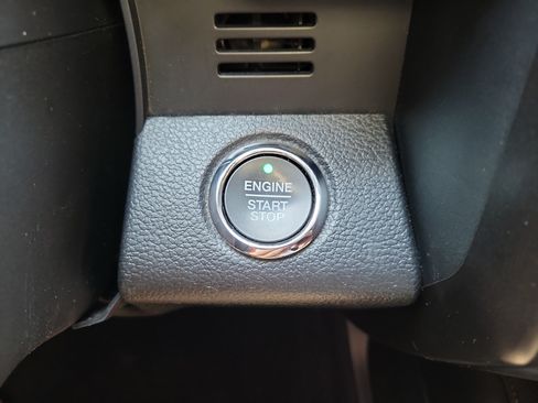 Used 2018 Ford Expedition Limited RWD image 29