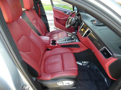 Used 2017 Porsche Macan GTS image 26