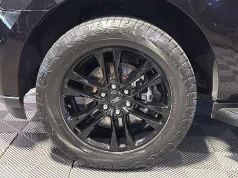 Used 2024 Ford Expedition Max XLT AWD/4WD image 16