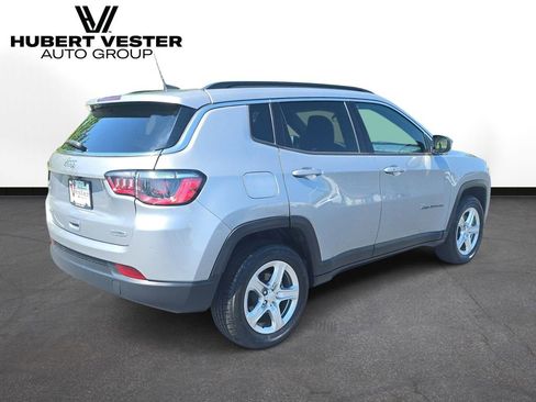 Used 2024 Jeep Compass Latitude AWD/4WD image 6