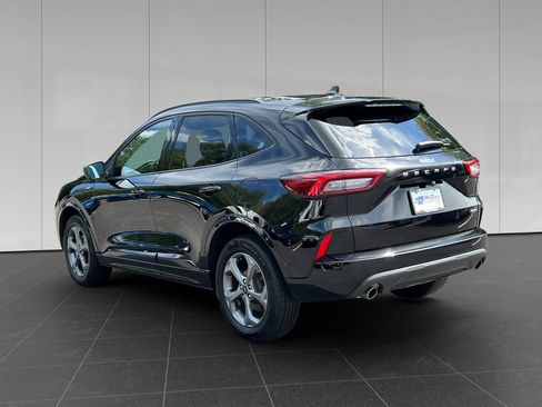 Used 2024 Ford Escape ST-Line AWD/4WD image 3