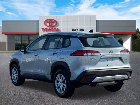 Used 2022 Toyota Corolla Cross L image 4