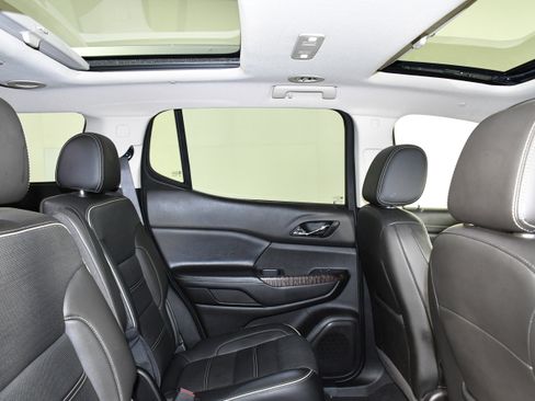 Used 2021 GMC Acadia Denali w/ Denali Technology Package image 26