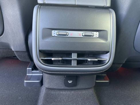 New 2025 Lincoln Nautilus Reserve w/ Jet Appearance Package image 16