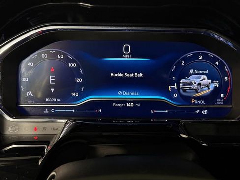 Used 2025 Chevrolet Silverado 2500 LT w/ Convenience Package image 14