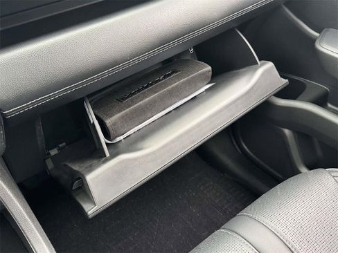 Used 2023 Honda Pilot Elite image 35