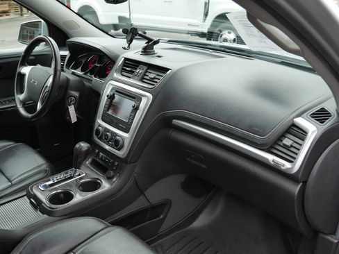 Used 2013 GMC Acadia SLT image 26