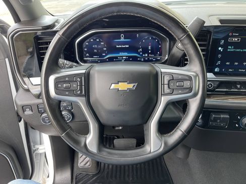Used 2024 Chevrolet Silverado 2500 LT w/ Convenience Package AWD/4WD image 17