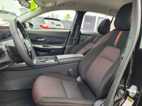 Used 2026 Nissan Sentra SR w/ Floor Mat Package FWD image 11