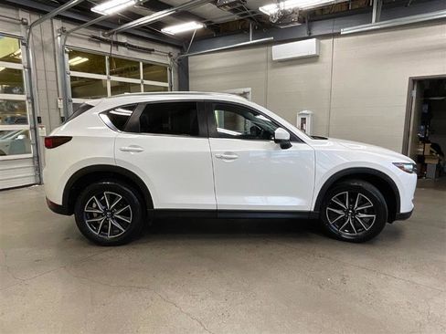 Used 2018 MAZDA CX-5 Touring image 6