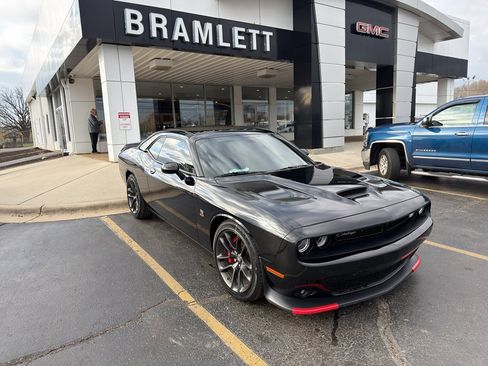 Used 2022 Dodge Challenger R/T Scat Pack w/ Plus Package image 3