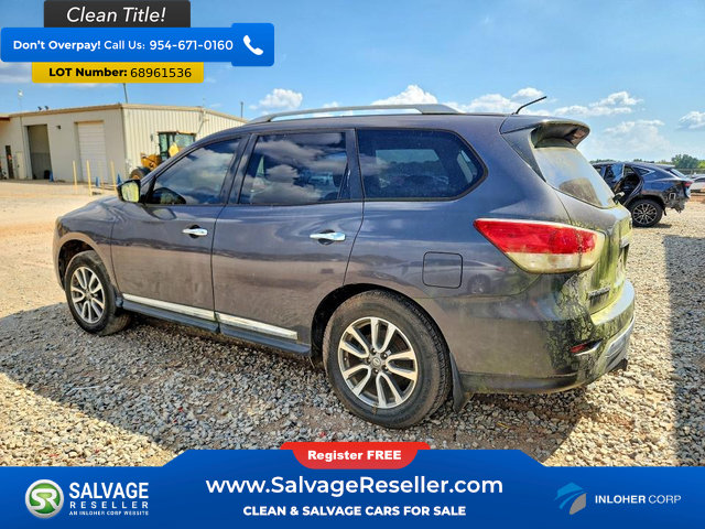 Used 2013 Nissan Pathfinder SL w/ Cargo Pkg FWD image 3