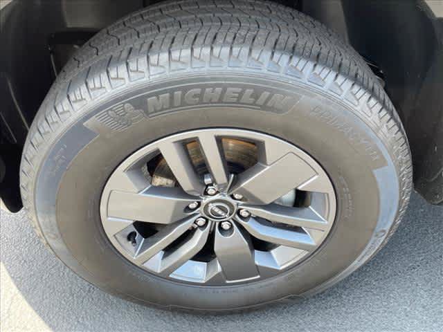 Certified 2025 Nissan Frontier SV RWD image 10