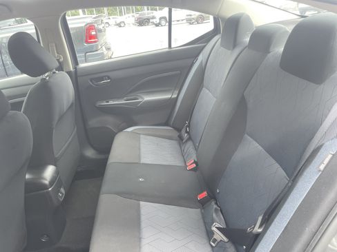 Used 2025 Nissan Versa SV FWD image 28