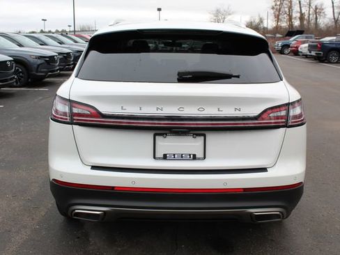 Used 2023 Lincoln Nautilus Reserve image 4