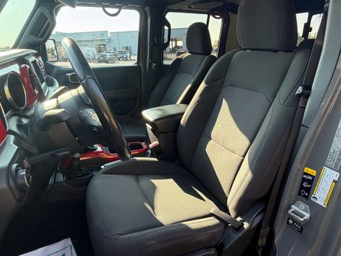 Used 2023 Jeep Gladiator Sport AWD/4WD image 32