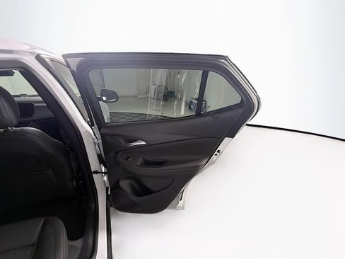 Used 2025 Buick Encore GX Preferred FWD image 29
