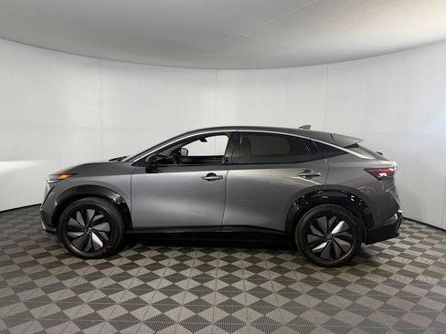 Used 2024 Nissan Ariya FWD image 11