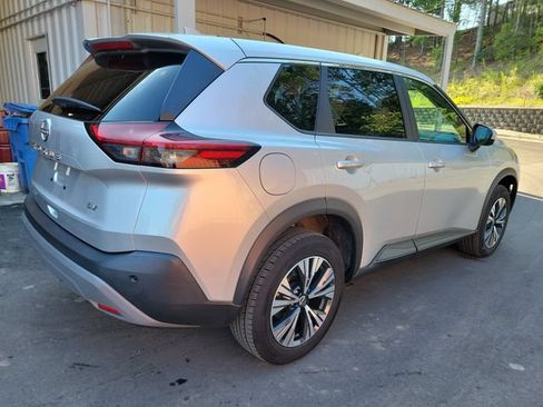 Used 2023 Nissan Rogue SV FWD image 5