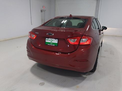 Used 2018 Chevrolet Cruze LT FWD image 7