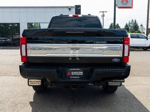 Used 2022 Ford F350 Limited image 5