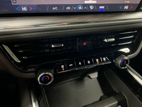 New 2026 Chevrolet Suburban LS AWD/4WD image 17
