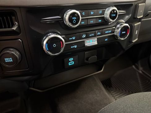 Used 2024 Ford F150 XLT RWD image 17