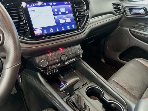 Used 2025 Dodge Durango GT image 26