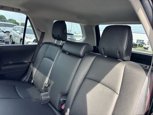 Used 2020 Toyota 4Runner TRD Off-Road Premium w/ Moonroof Package AWD/4WD image 26