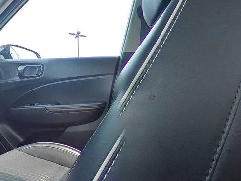 Certified 2022 Hyundai Venue Limited image 26