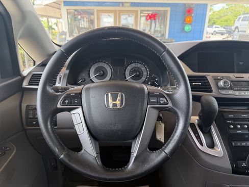 Used 2011 Honda Odyssey EX-L image 16