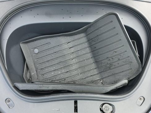 Used 2025 Tesla Model 3 Long Range RWD image 17