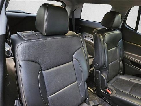 Used 2021 GMC Acadia SLT w/ Elevation Edition FWD image 14