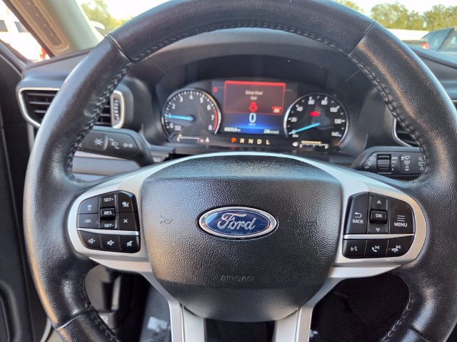 Used 2023 Ford Explorer Limited w/ Equipment Group 301A RWD image 25