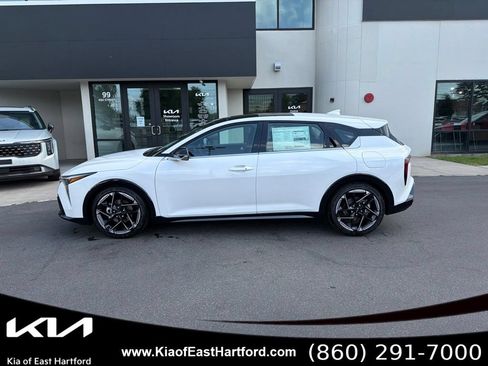 New 2026 Kia K4 GT-Line w/ GT-Line Premium Package FWD image 2