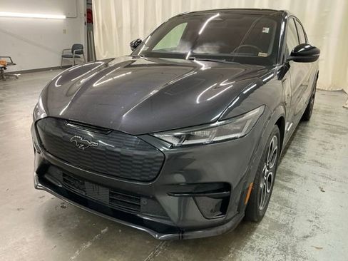 Used 2021 Ford Mustang Mach-E GT image 8