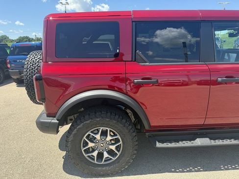 New 2025 Ford Bronco Badlands image 28