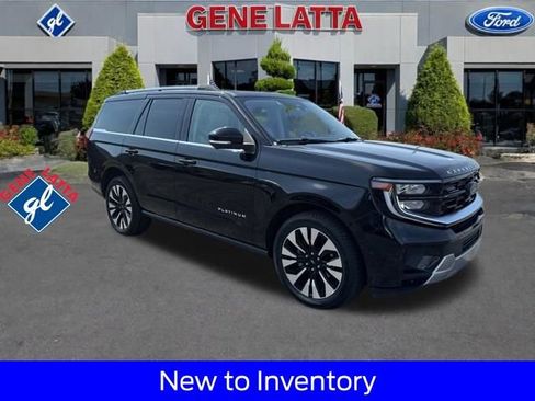 Used 2025 Ford Expedition Platinum w/ Driver's Package image 1