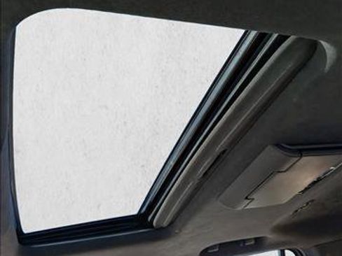 Used 2018 Cadillac Escalade Platinum image 13