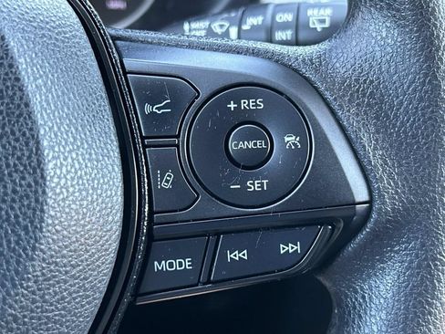 Used 2021 Toyota RAV4 XLE FWD image 29