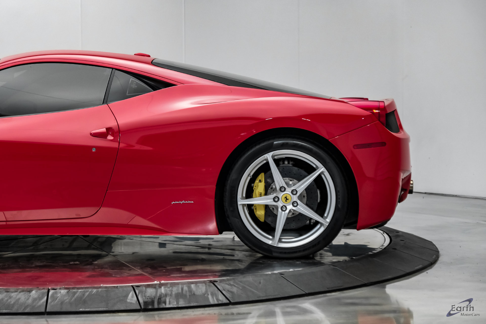 Used 2014 Ferrari 458 Italia Coupe RWD image 11