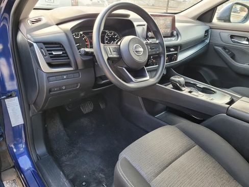 Used 2023 Nissan Rogue SV image 19